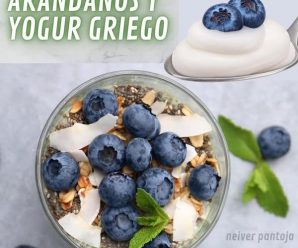 Comer arándanos con yogurt griego es una excelente opción para una merienda saludable y nutritiva. Aquí te presento algunos de los beneficios de esta combinación: