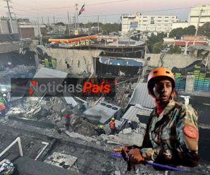 Momento en el que rescatan a varias personas atrapadas en el Jet Set