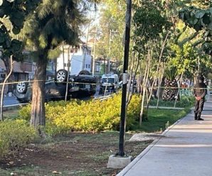 Fuerte accidente en calles de Nezahualcóyotl: automóvil embiste a pareja en motocicleta, hay 3 muertos
