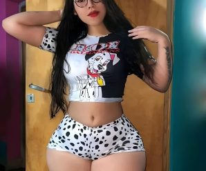 Part 88 La separación entre las piernas femeninas significa que es… Ver más