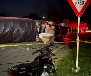 Hace pocos minuto se presento un grave accidente en la vía Sa…ver más