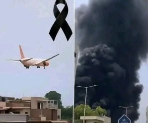 AHORA MISMO, AVI0N CON MAS DE 244 ABORDO SE ACABA DE ESTRELL… Ver mas