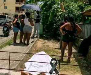 Un Joven de 17 faIIece AH0RCAD0 en el patio de su casa todo por… Ver más