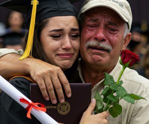 Antes de celebrar este logro, quiero invitar a mi papá a que suba conmigo.