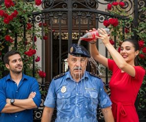 Un padre multimillonario se disfraza de portero pobre para poner a prueba a la prometida de su hijo — su reacción lo deja en lágrimas