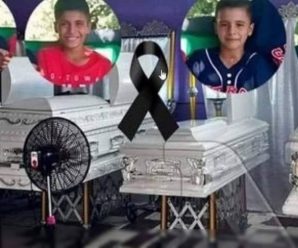 El padre junt0 a sus 3 hijos, muy fuerte lo que se pas0… Ver más